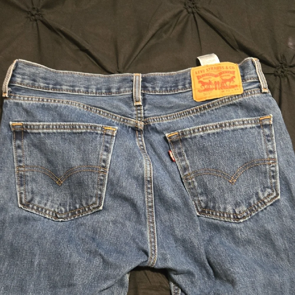 Levi's 505 Classic Straight Blue Jeans - Picture 3 of 4
